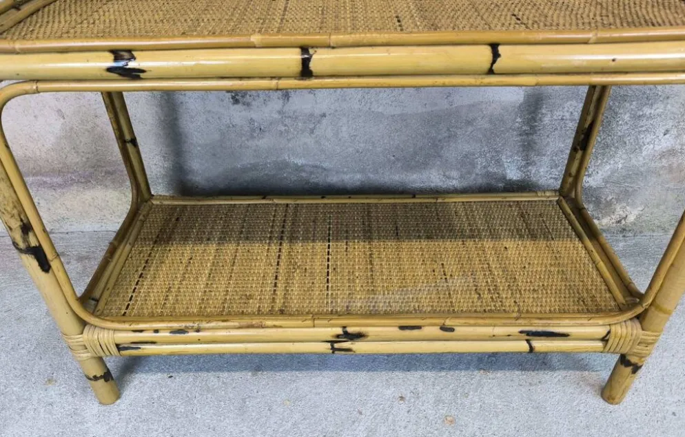 Etagère vintage en rotin