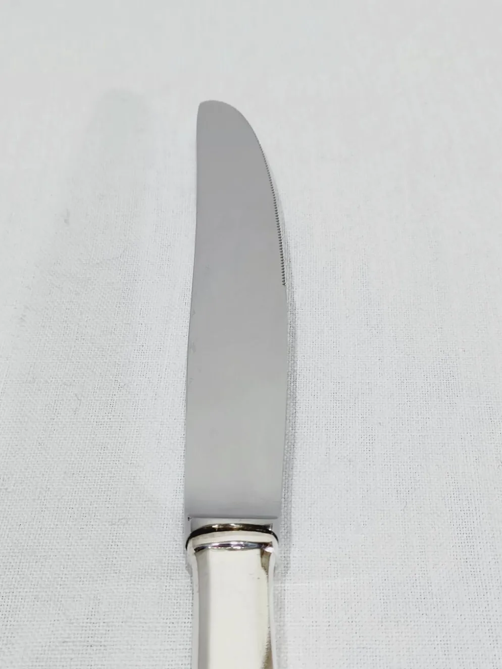 Europ - 12 Couteaux en métal argenté Uniplat