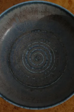 Eva Staehr-Nielsen, bol Saxbo, "237", céramique moderne danoise, milieu du 20e siècle.
