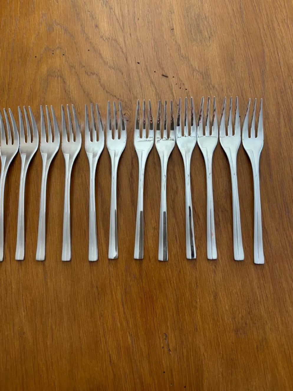 Exceptionnelle ménagère Couzon Neuvième Art – 123 pièces – inox 18/10