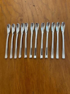 Exceptionnelle ménagère Couzon Neuvième Art – 123 pièces – inox 18/10