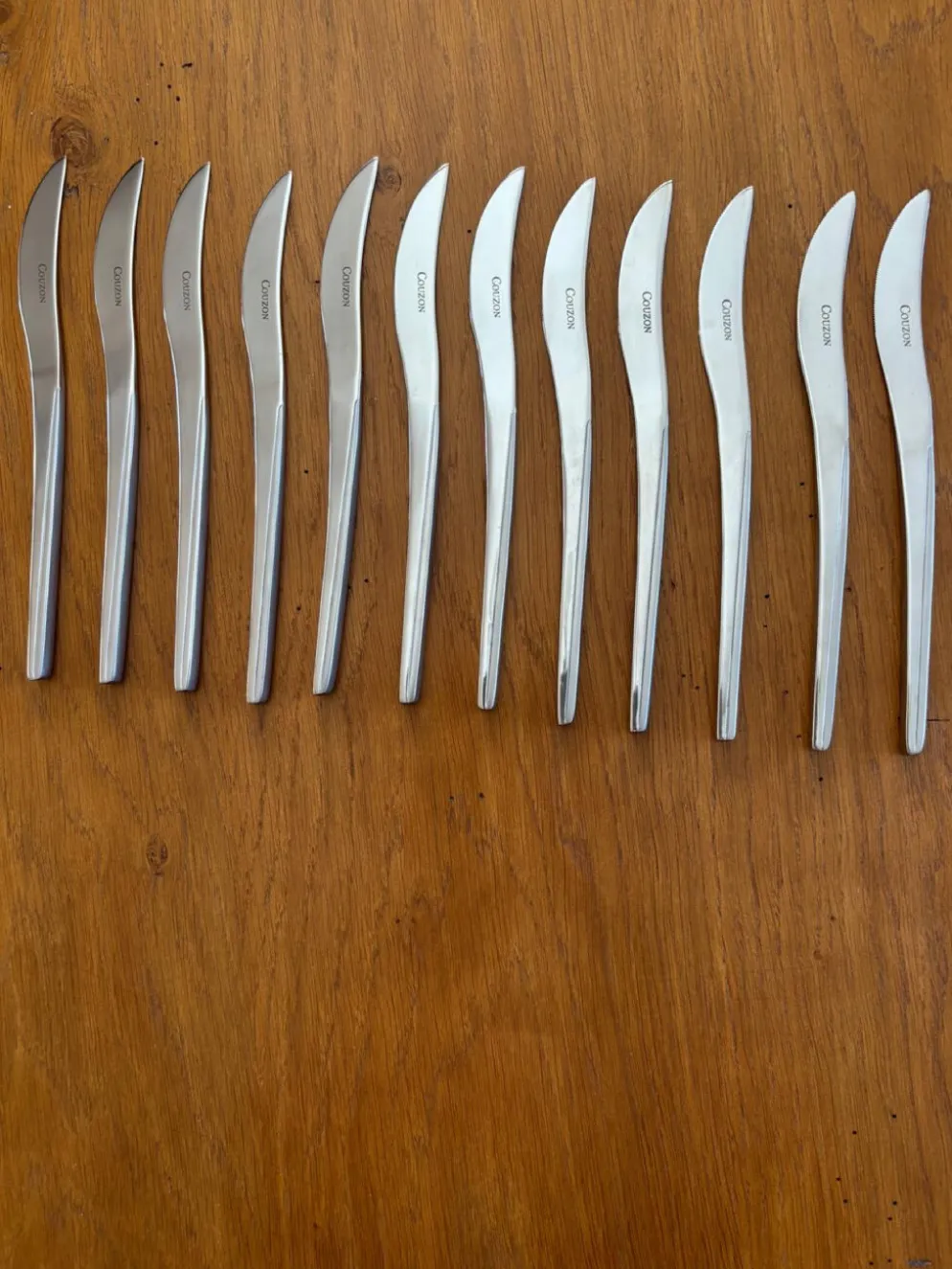 Exceptionnelle ménagère Couzon Neuvième Art – 123 pièces – inox 18/10