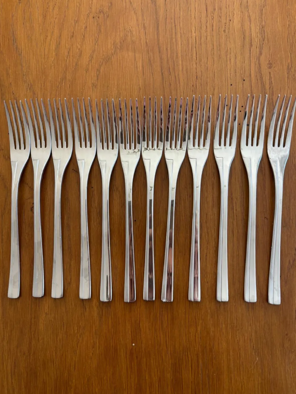 Exceptionnelle ménagère Couzon Neuvième Art – 123 pièces – inox 18/10
