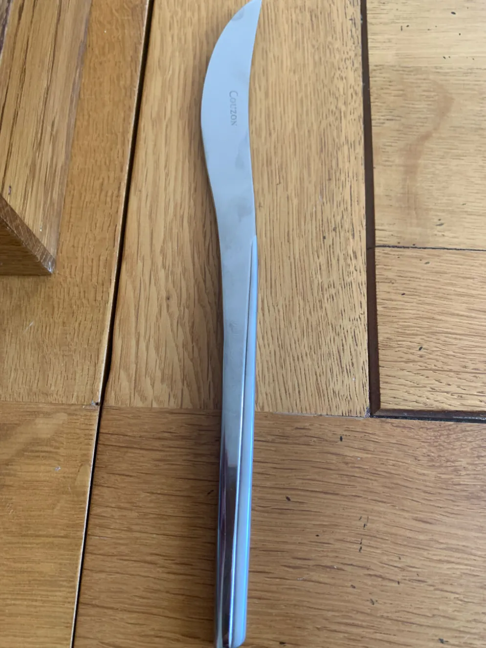 Exceptionnelle ménagère Couzon Neuvième Art – 123 pièces – inox 18/10