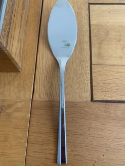 Exceptionnelle ménagère Couzon Neuvième Art – 123 pièces – inox 18/10