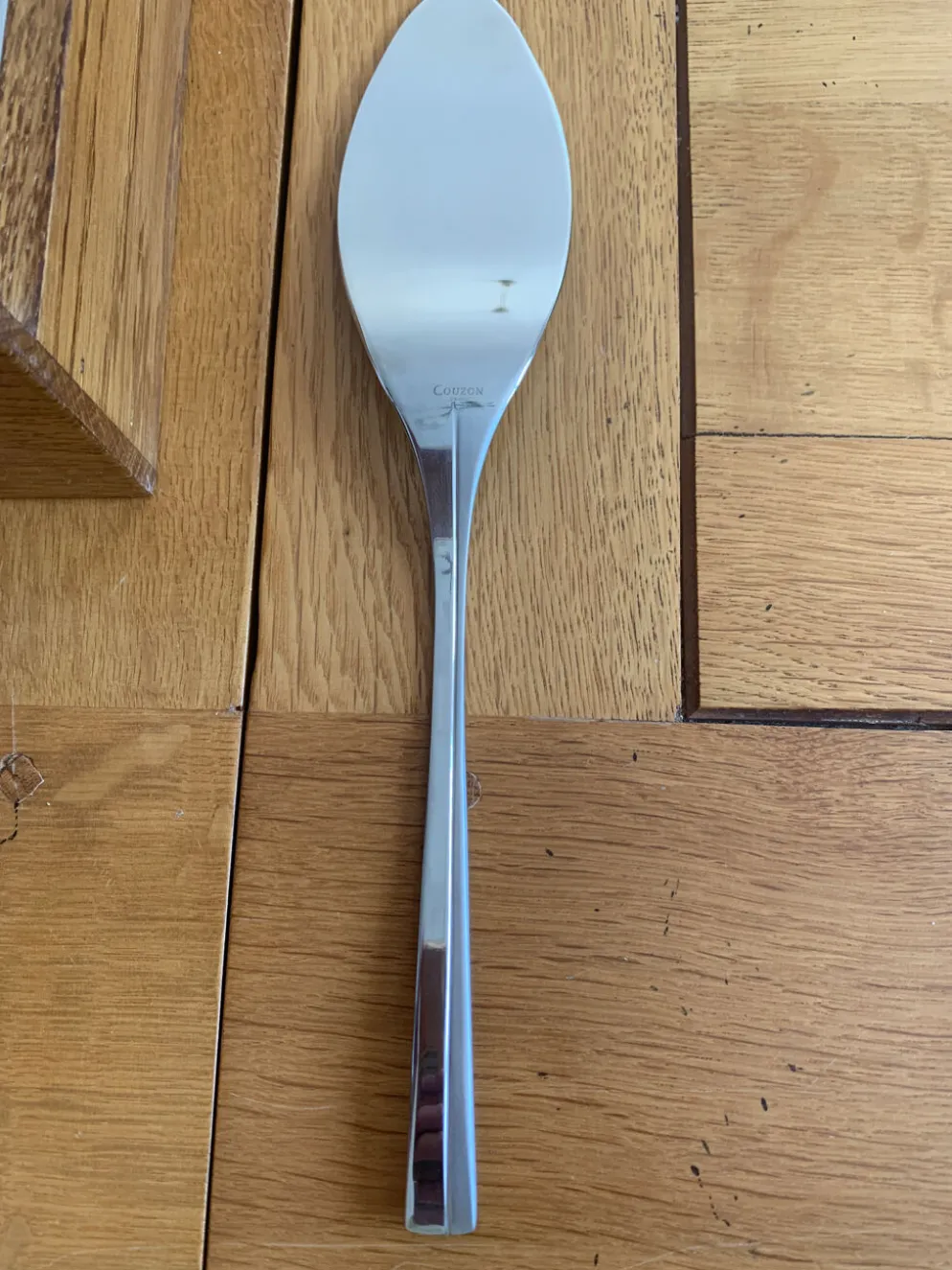 Exceptionnelle ménagère Couzon Neuvième Art – 123 pièces – inox 18/10