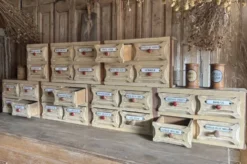 Exceptionnel Meuble D’épicerie Ancien À Plaques Émaillées D’origine