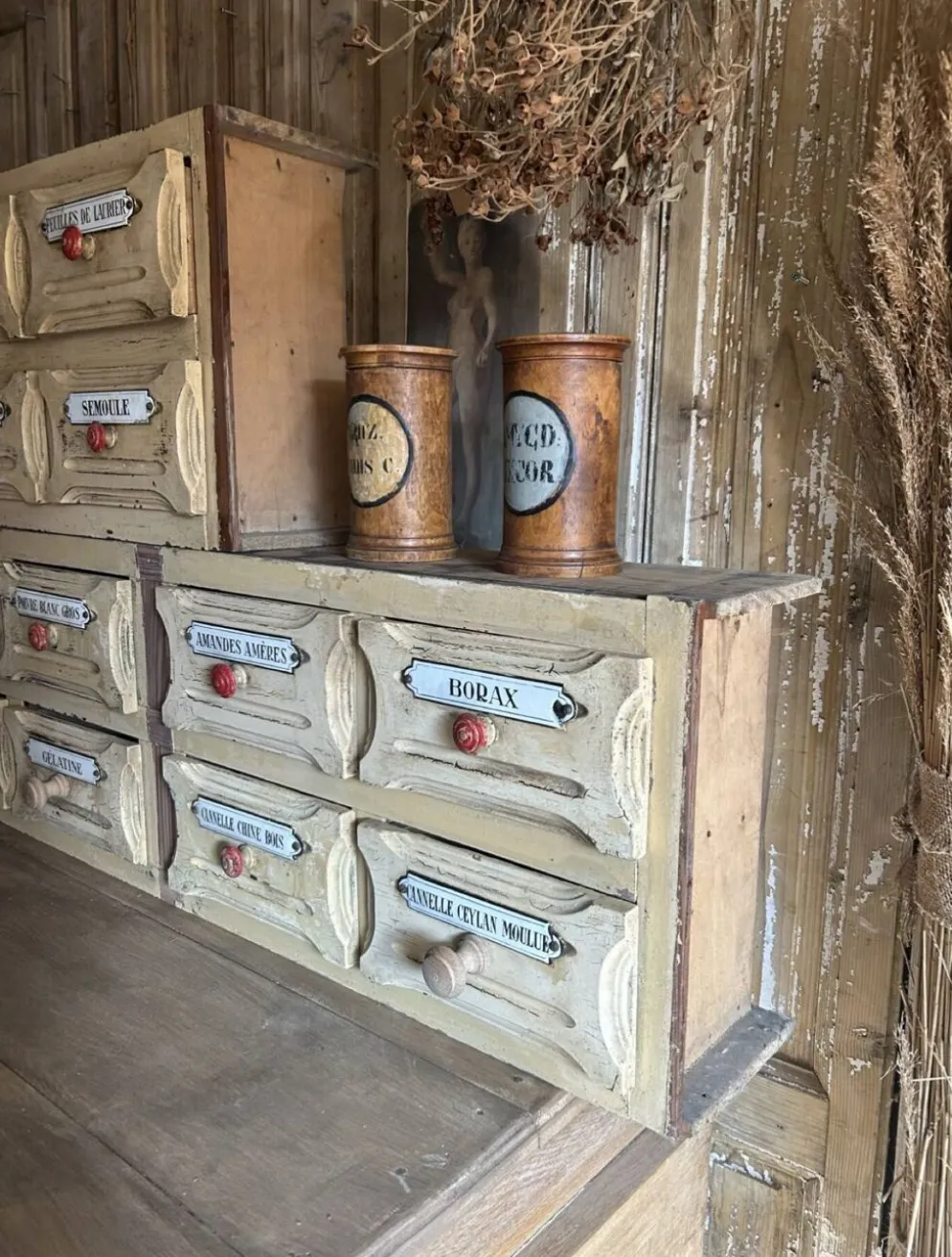 Exceptionnel Meuble D’épicerie Ancien À Plaques Émaillées D’origine