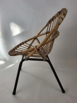 Fauteuil enfant rotin et métal années 60
