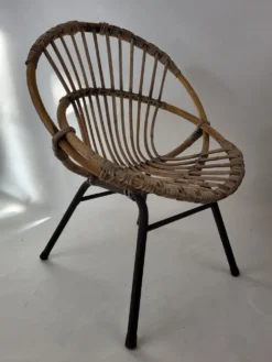 Fauteuil enfant rotin et métal années 60