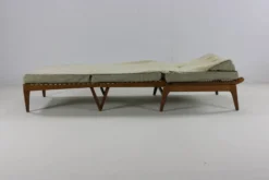 Fauteuil / lit de repos design français du milieu du siècle par George Tigien