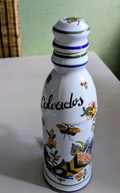 Flacon/bouteille à Calvados