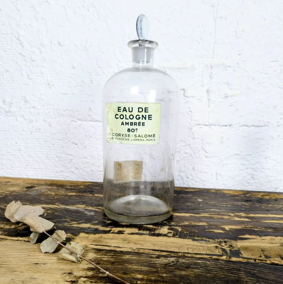Flacon d'eau de cologne