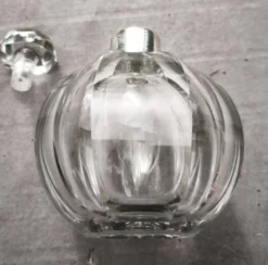 Flacon modèle Fontainebleau de Baccarat
