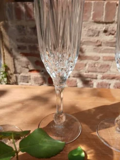 4 flûtes à champagne anciennes