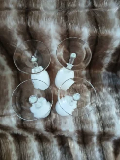 4 flûtes à champagne blanches