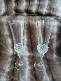 2 flûtes à champagne en cristal