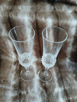 2 flûtes à champagne en cristal