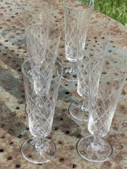 6 flûtes à champagne en verre et cristal ciselé transparent vintage