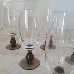 Flûtes champagne pieds en verre marron fumé