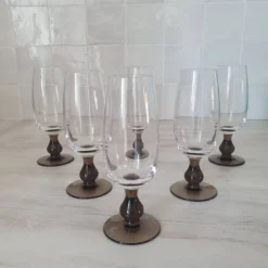 Flûtes champagne pieds en verre marron fumé