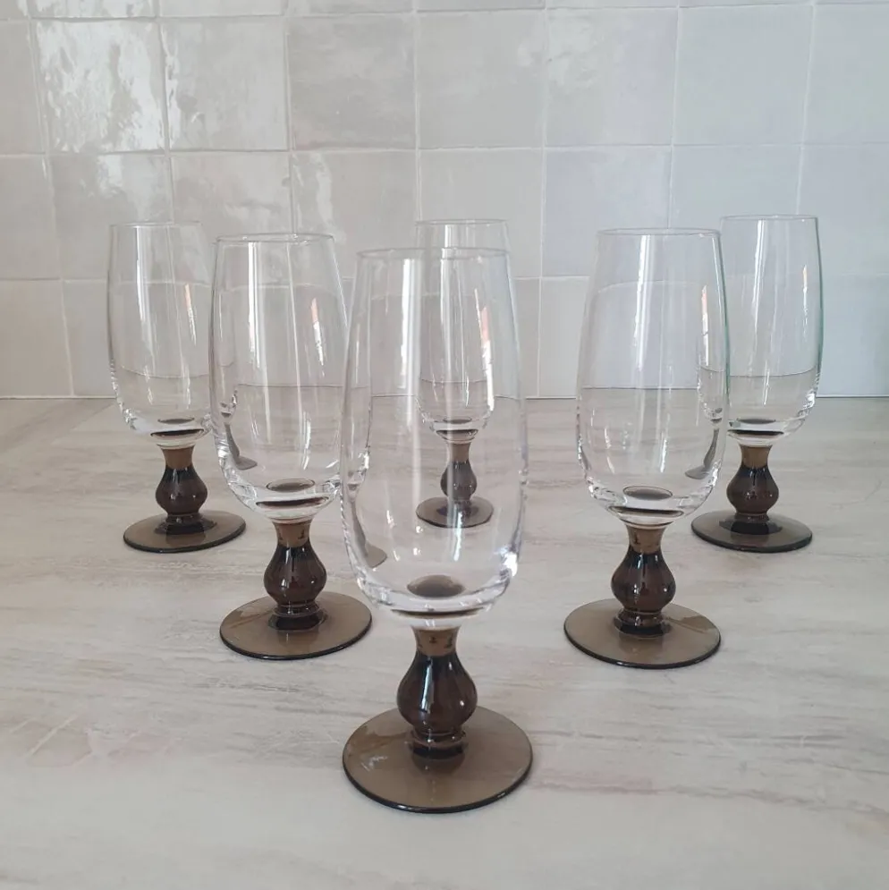 Flûtes champagne pieds en verre marron fumé