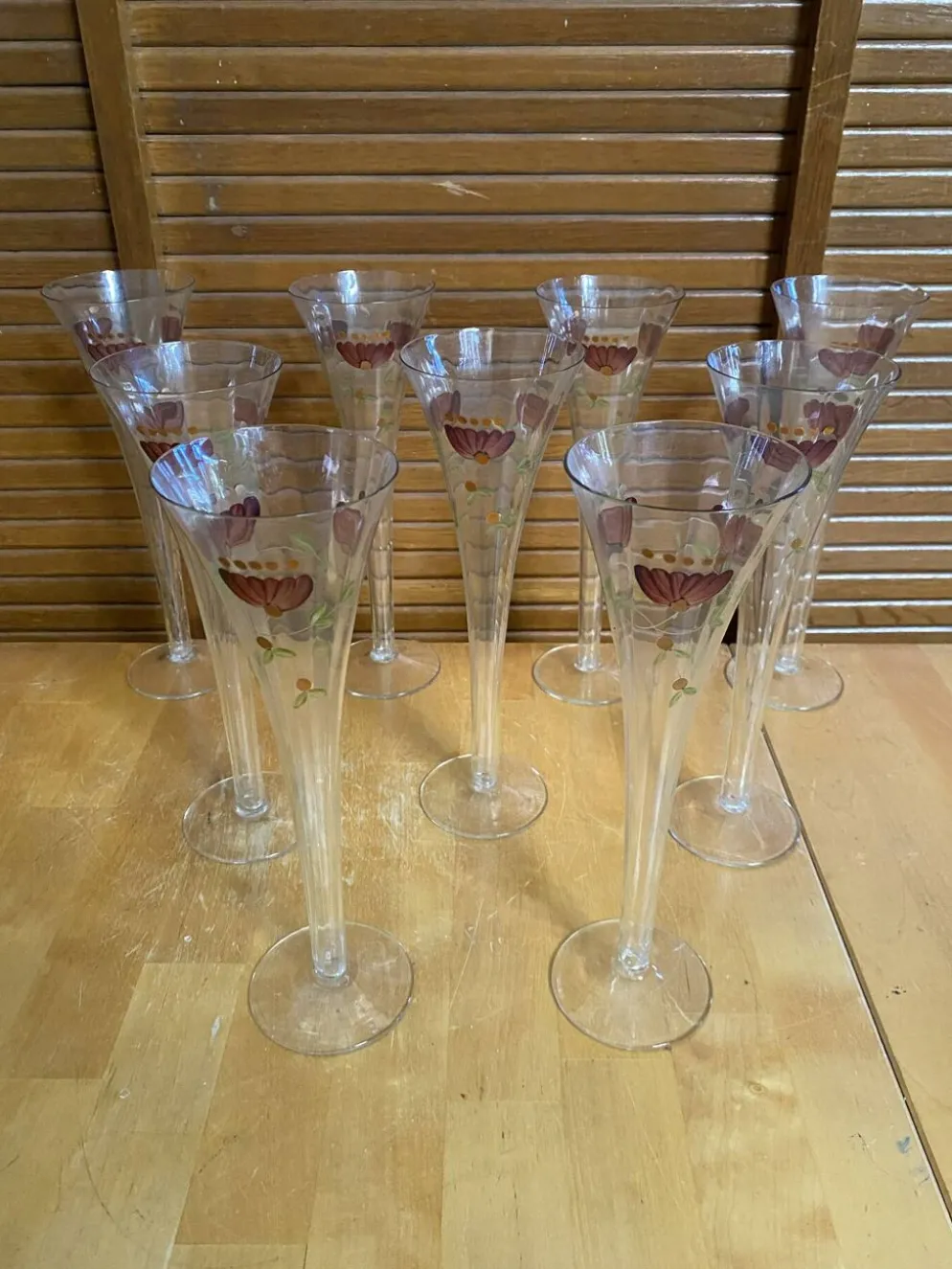 9 flûtes à champagne vintage en verre fin décor floral peint à la main