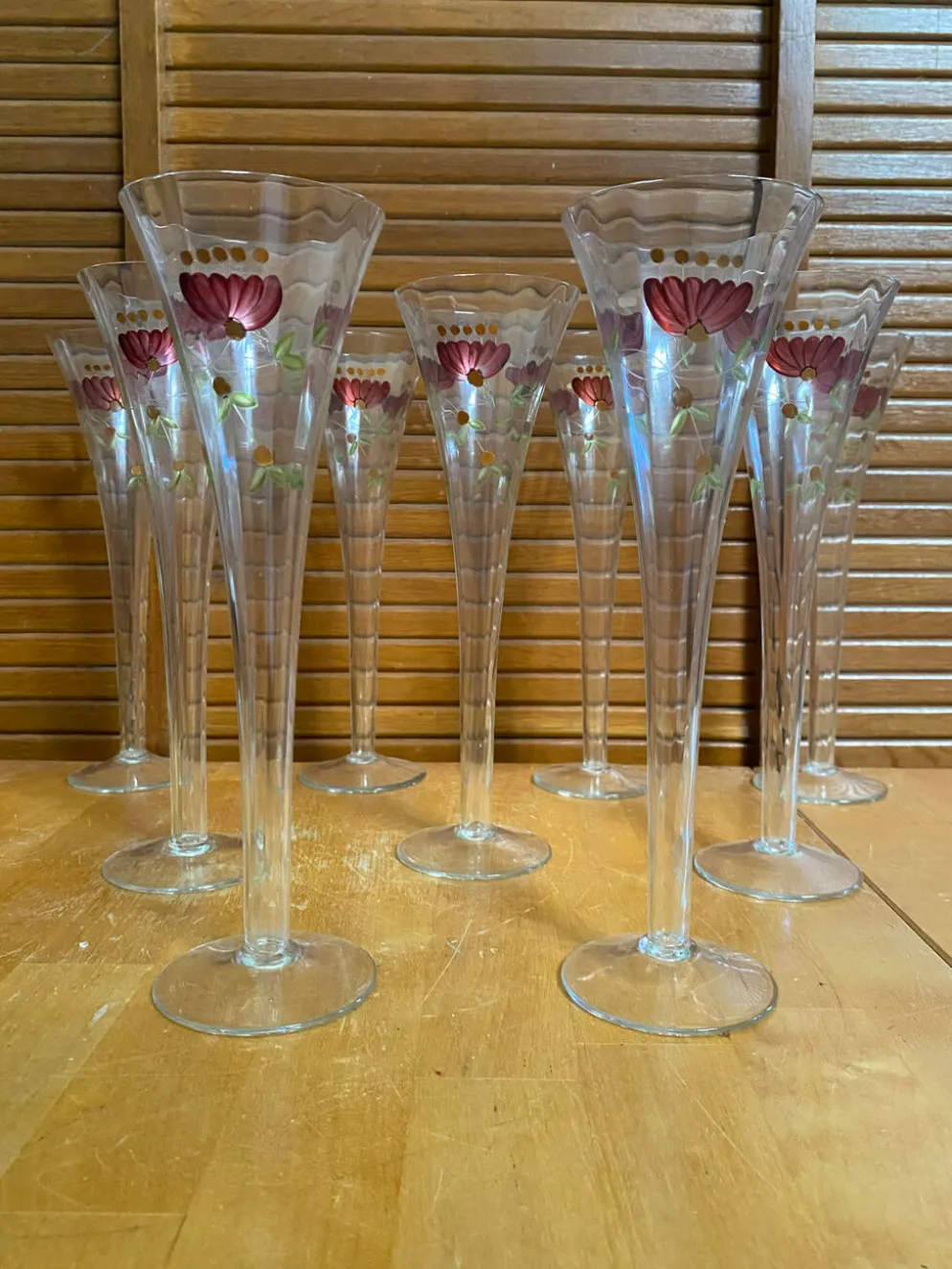 9 flûtes à champagne vintage en verre fin décor floral peint à la main