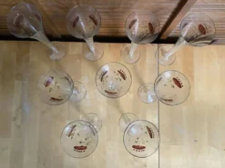 9 flûtes à champagne vintage en verre fin décor floral peint à la main