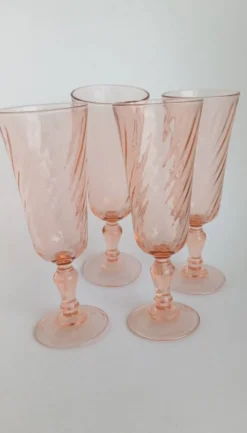 Flûtes en verre rose Rosaline