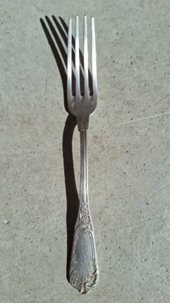 Fourchette de table en argent massif orfèvre Paul Devaux