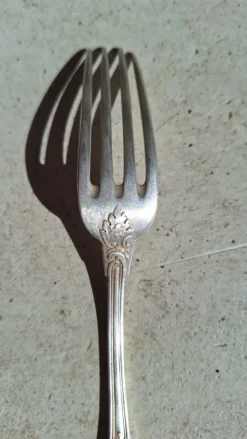 Fourchette de table en argent massif orfèvre Paul Devaux