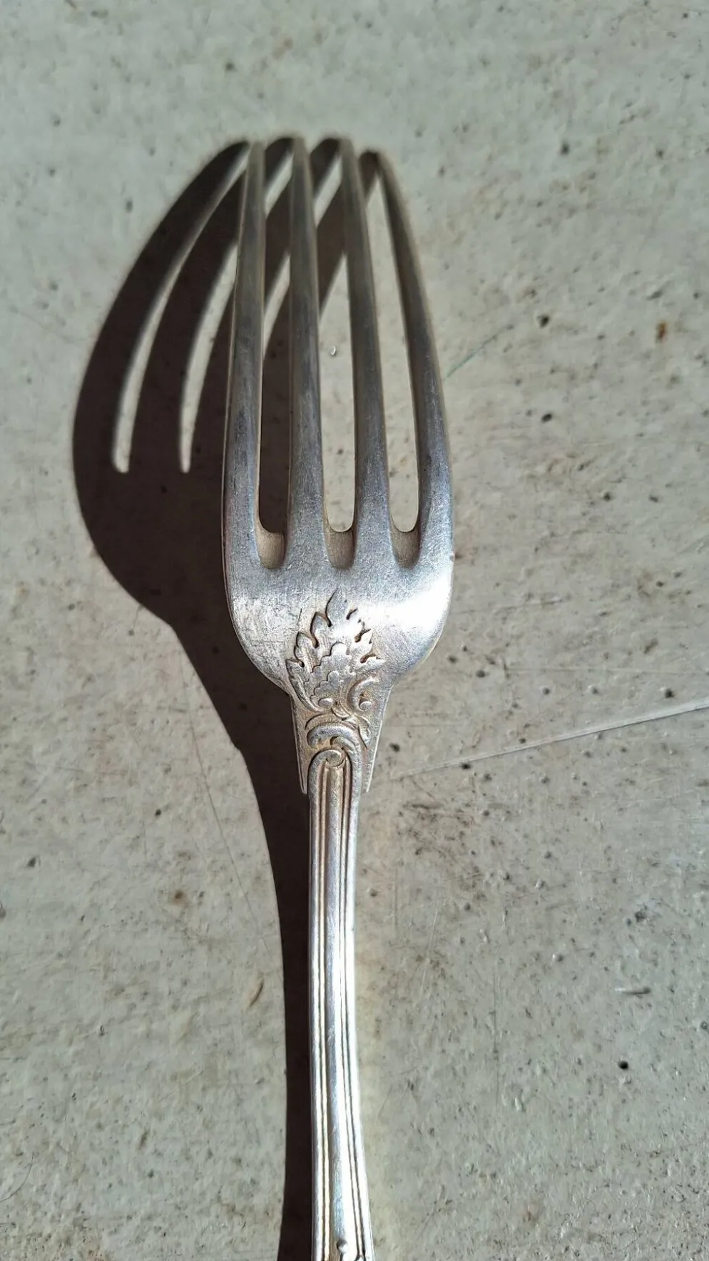 Fourchette de table en argent massif orfèvre Paul Devaux