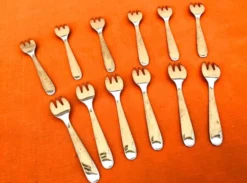 12 fourchettes à dessert Guy Degrenne, années 1970