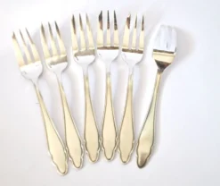 6 fourchettes à dessert modernistes en métal argenté chantourné DEETJEN