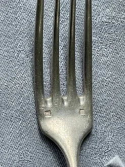 5 fourchettes en métal argenté Alfénide Christofle