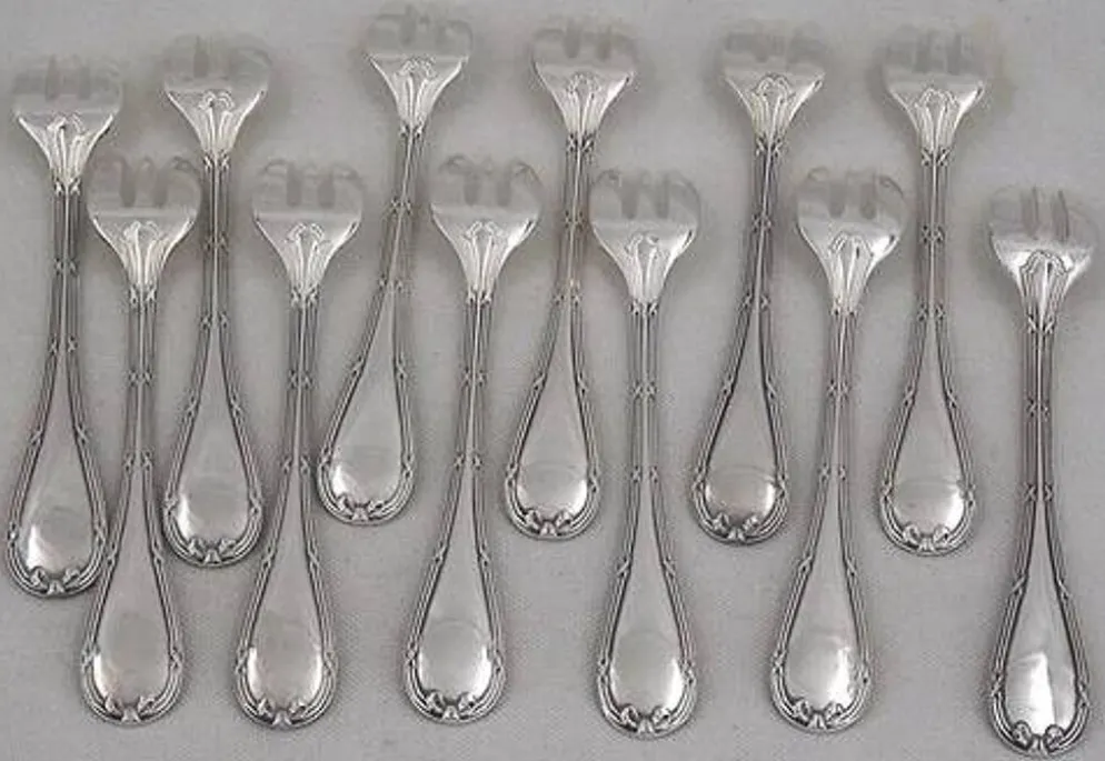 12 fourchettes à huitres en métal argenté Christofle Rubans