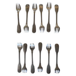 12 fourchettes à huîtres Christofle, modèle Vendome