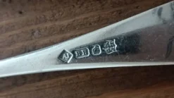 4 fourchettes monogramme M
