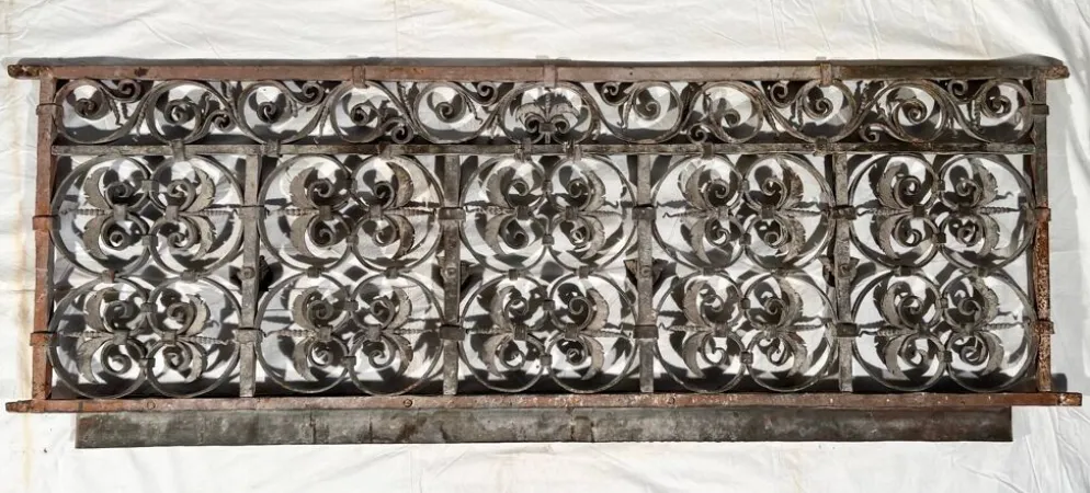 Garde corps XVIIem en fer forgé, rambarde barrière de balcon