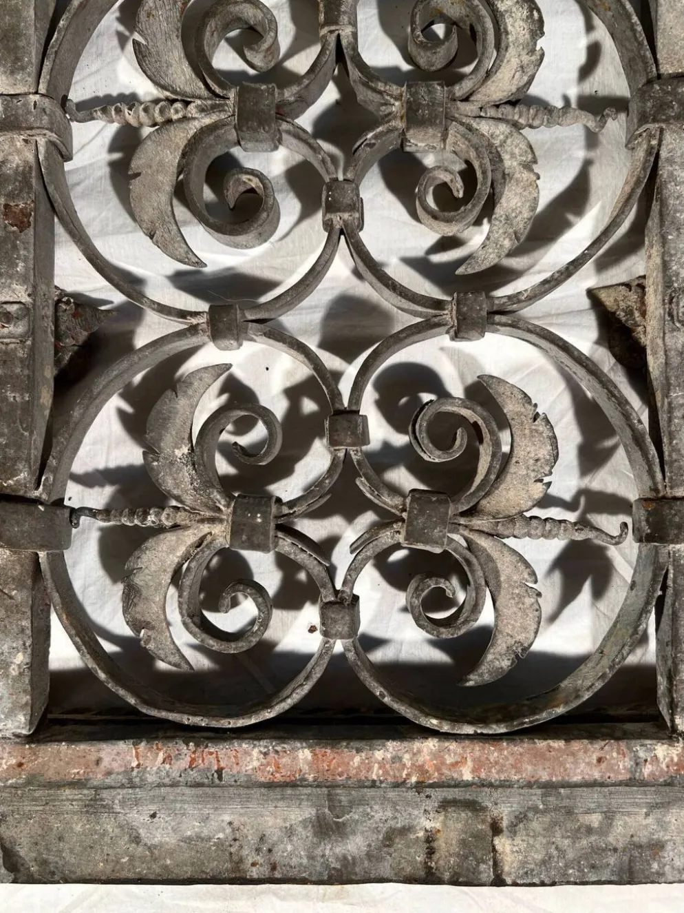 Garde corps XVIIem en fer forgé, rambarde barrière de balcon