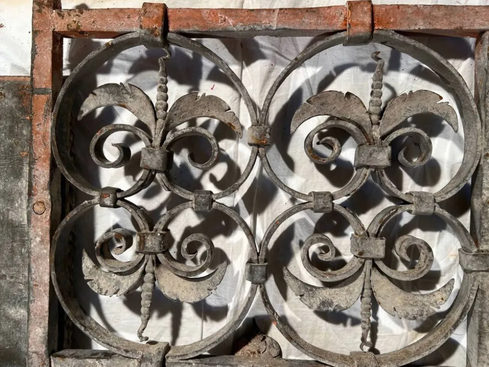 Garde corps XVIIem en fer forgé, rambarde barrière de balcon