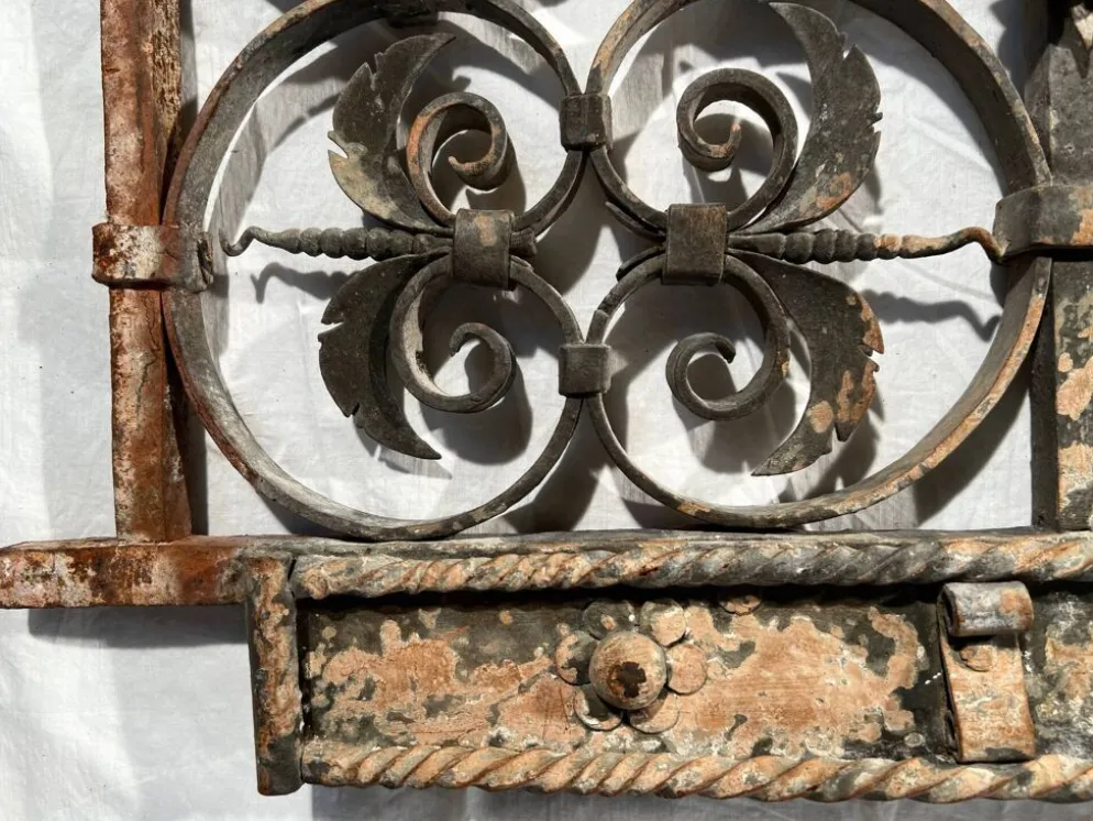 Garde corps XVIIem en fer forgé, rambarde barrière de balcon