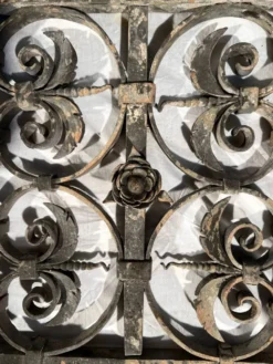 Garde corps XVIIem en fer forgé, rambarde barrière de balcon