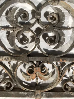 Garde corps XVIIem en fer forgé, rambarde barrière de balcon