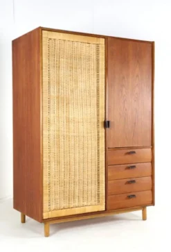 Garde-robe Sebastian Muggenthaler - teck et osier - design rare du milieu du siècle