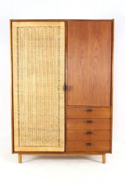 Garde-robe Sebastian Muggenthaler - teck et osier - design rare du milieu du siècle