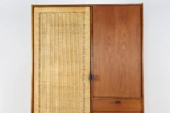 Garde-robe Sebastian Muggenthaler - teck et osier - design rare du milieu du siècle
