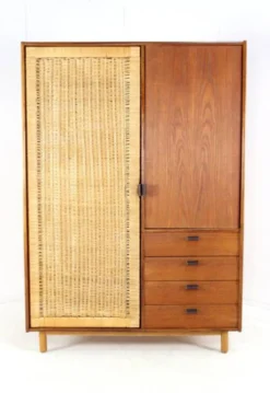 Garde-robe Sebastian Muggenthaler - teck et osier - design rare du milieu du siècle