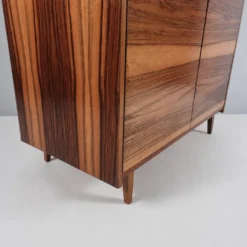 Garde-robe vintage en noyer, années 1970